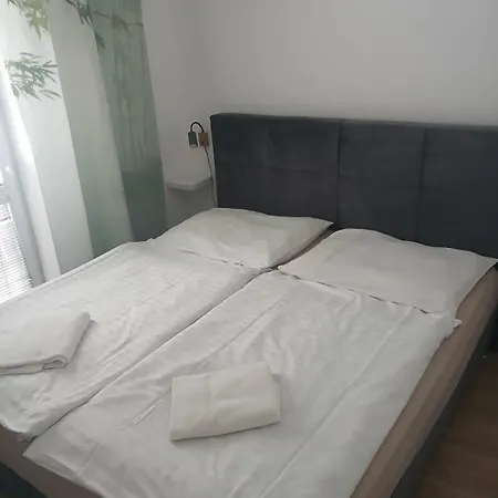 Riva Restauracia A 招待所